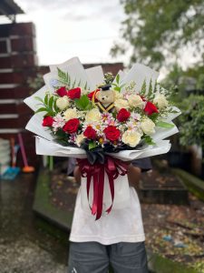 Buket Bunga Mawar Graduation Elegan jombang