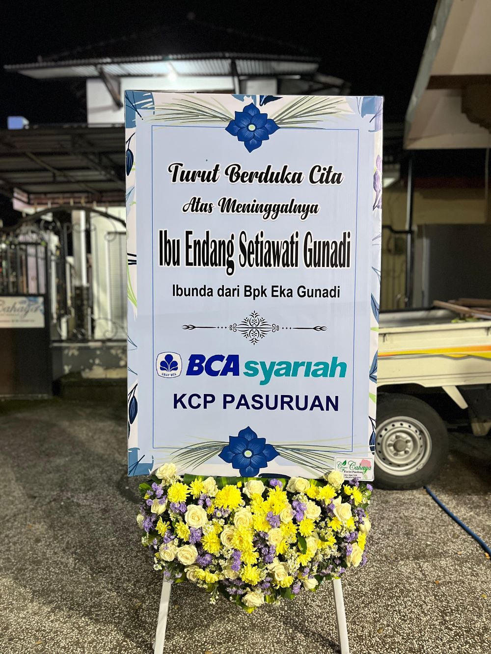 Bunga Standing Duka Cita Printing – 1 Titik Bunga