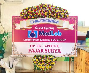 Karangan Bunga Congratulation – 2 Titik Bunga Besar jombang