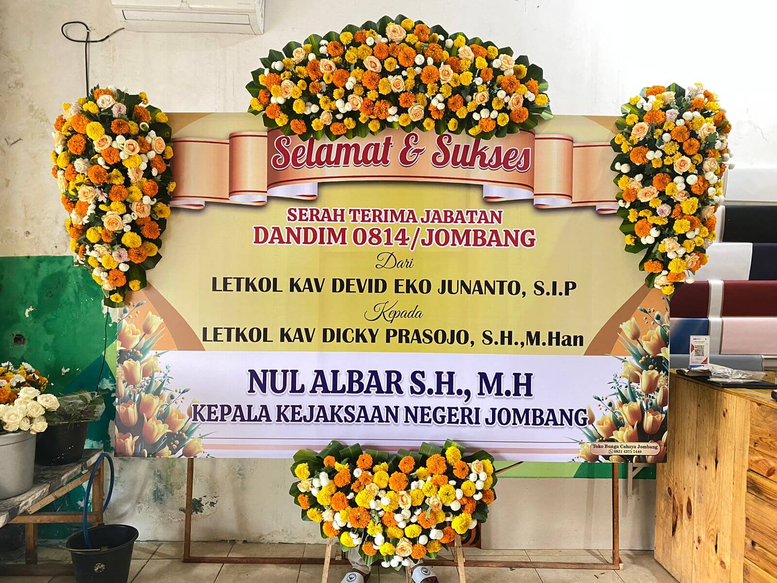 Papan Bunga Ucapan Jombang – 4 Titik Bunga